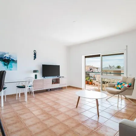 Casa Da Gale | Meia Praia, Balcony & Ac アパート